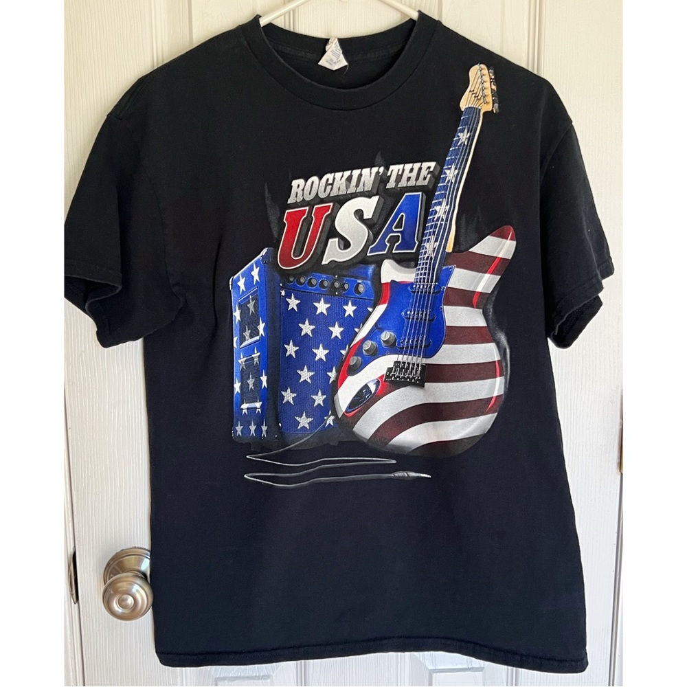 Rockin’ the USA guitar t-shirt